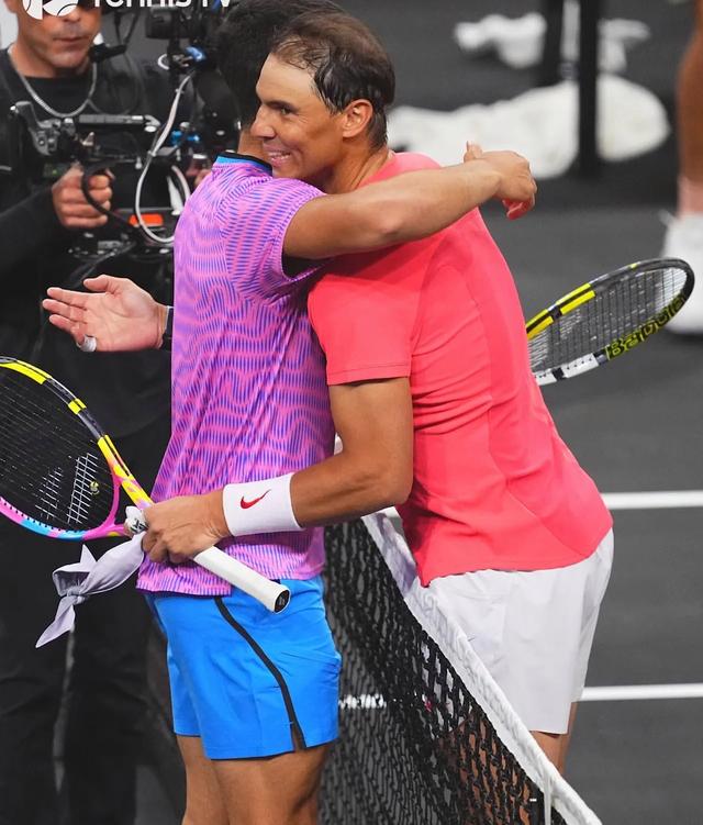 开云在线登陆入口-纳达尔重要时刻反败为胜，塞尔维亚队带队取胜！全场沸腾不已-开云在线登陆入口